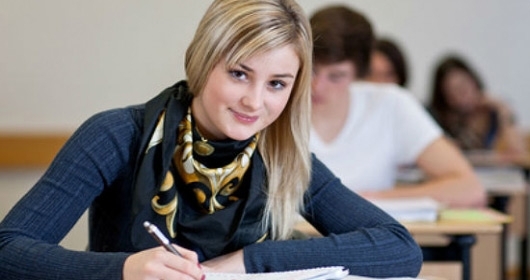 Why You Should Consider Supplementing Your University Degree With An English Course 