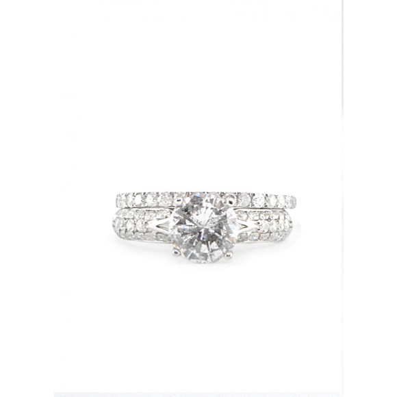 Things To Consider While Buying Engagement Rings For The Beloved