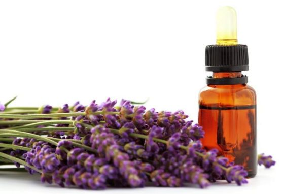 Effective Uses Of Essential Oil And Its Health Benefits