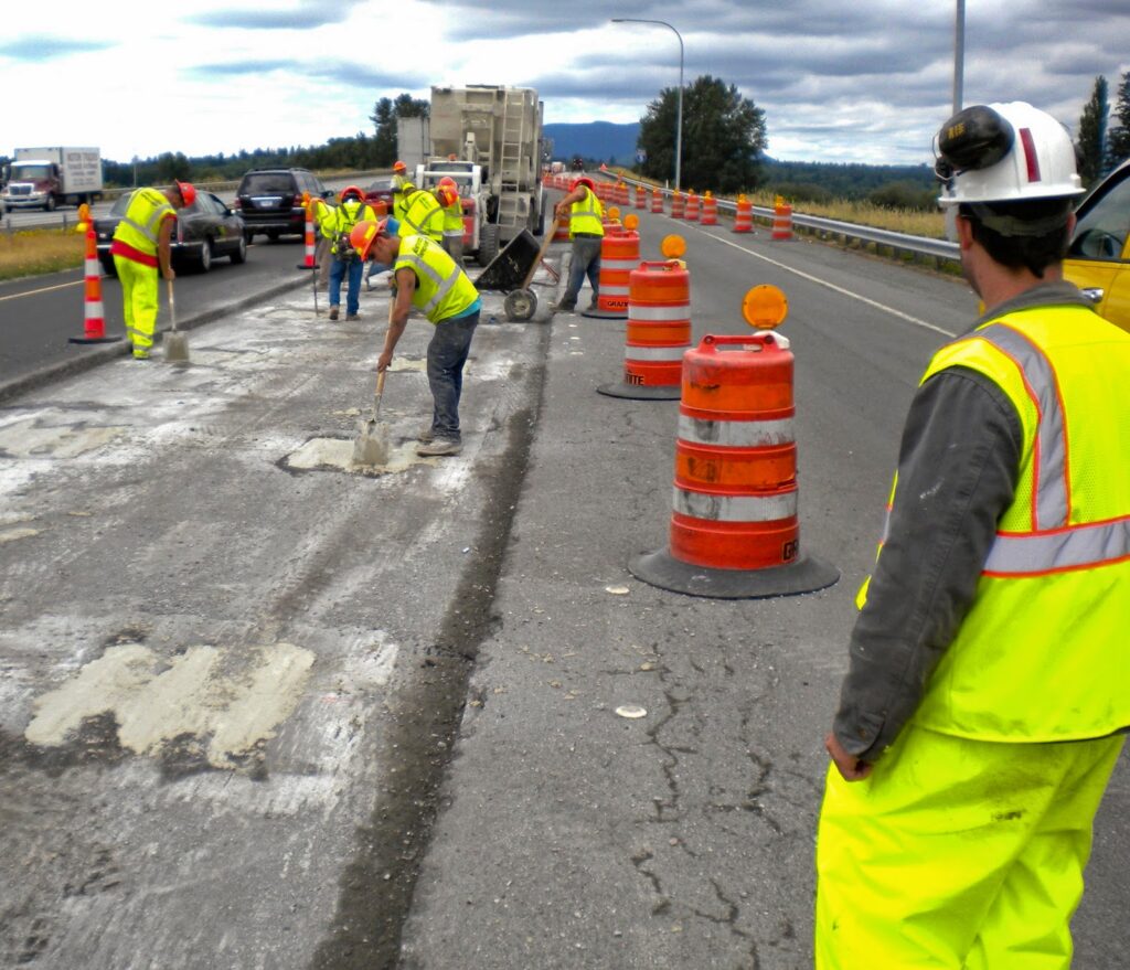 Why Safety Signs Related To Construction Sites Are So Important