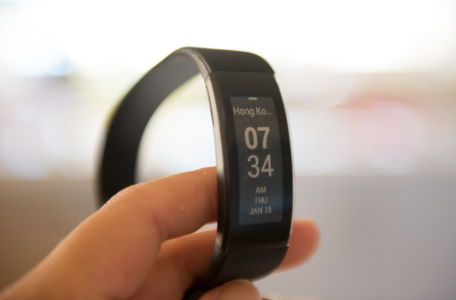 Top 5 Smartbands Under Rs 10,000 In India