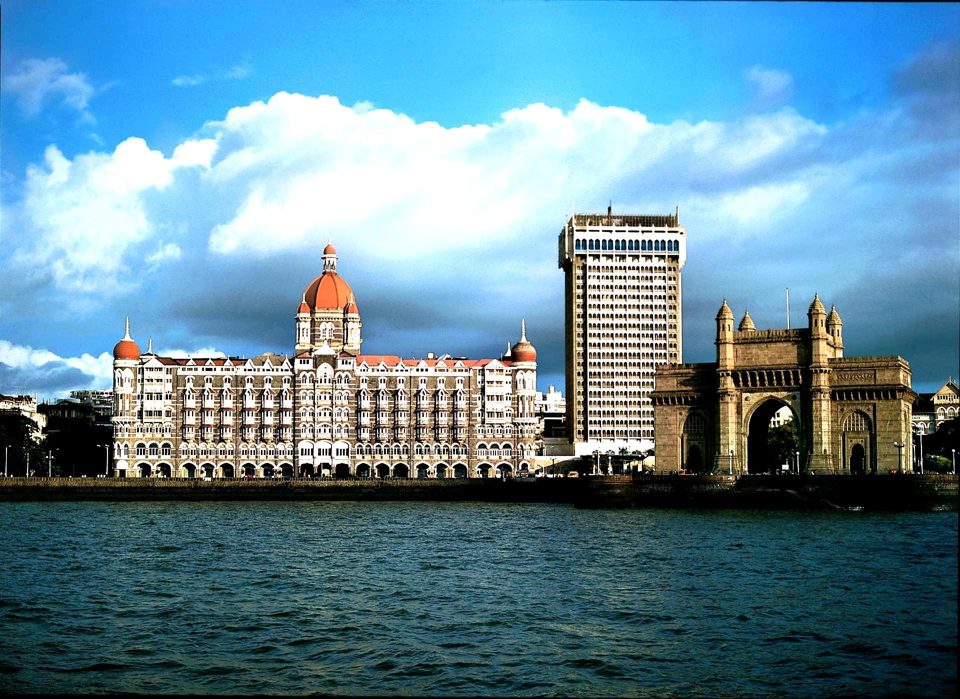 A Trip To The 2 Cities Of Maharashtra - Pune And Mumbai