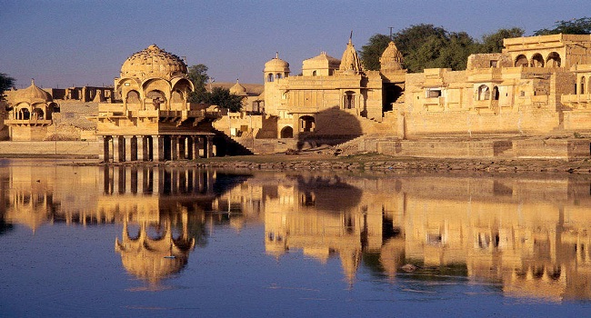 Embrace The Colourful Life Of Rajasthan At Jodhpur and Jaisalmer