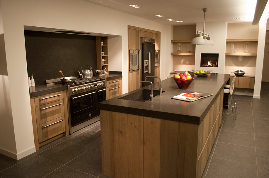 How To Decorate Kitchen With Latest Kitchen Worktops