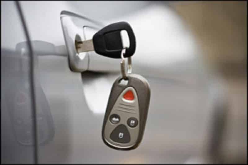 Call Locksmith In Houston To Resolve Common Car Ignition Switch Issues