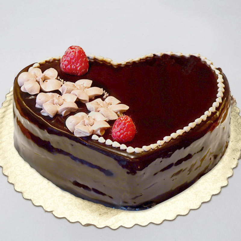 Make Your Loved Ones Feel Special With Appetizing Cakes