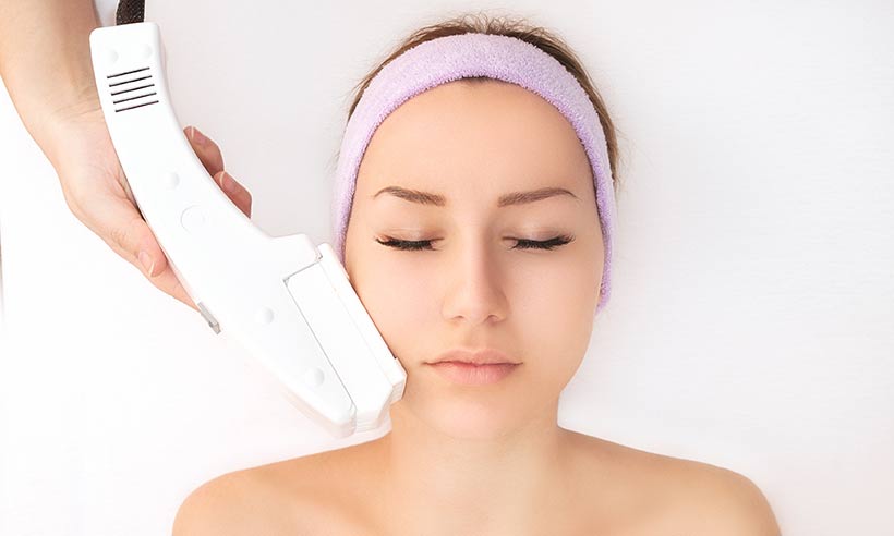 Mechanical vs. Chemical: Which Exfoliation Method Is For You?