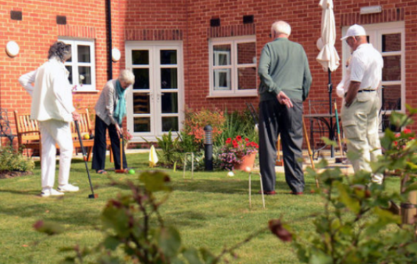 Factors To Consider When Choosing Senior Living Communities
