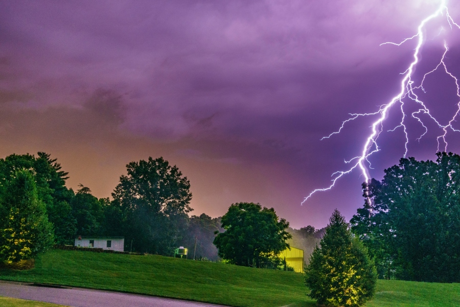 4 Signs Of Summer Storm Damage On Your Home